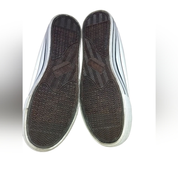 Olivia Miller Off White Platform Sneakers - Picture 2 of 5